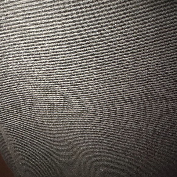 NEW with tags 🖤 Peloton Ribbed Mock neck zipper sweatshirt XL NWT gift - Picture 9 of 11